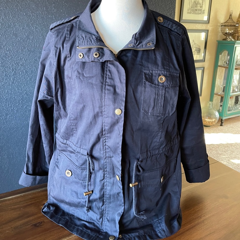 Lightweight navy jacket